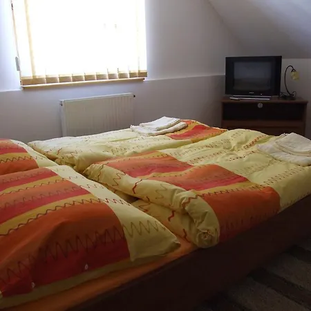 Julkin Dvor Vendégház 3*